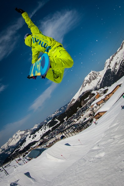 Mint Snowboarding School