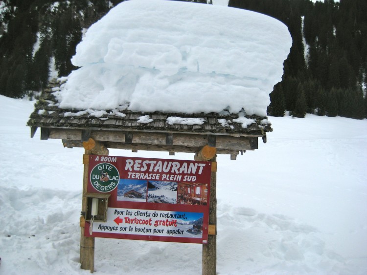 Gites de Gers, skiing in Flaine - telephone for restaurant