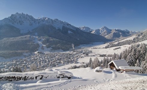 Skiing in 3 Zinnen - stunning scenery