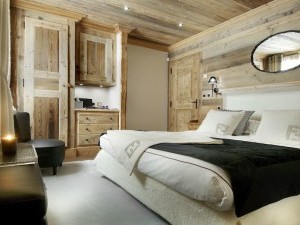 Kaluma-Travel-Chalet-Grande-Roche-Bedroom-11.jpg