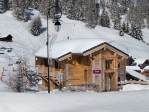 Ski_Famille_Chalet_Delphine_Outdoor_View.jpg