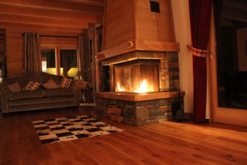 Alpine_Majestic_Chalet_Soleil_fireplace