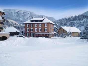 The Aravis Lodge - Ski Weekender's base for La Clusaz and Le Grand Bornand