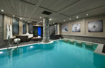 Black Pearl - swimming pool
