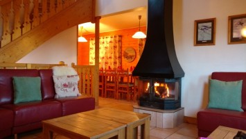 Chalet Pandora -Log fire