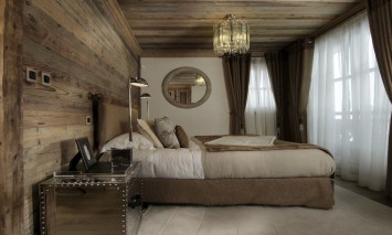 Kaluma-Travel-Chalet-Grande-Roche-Bedroom-21