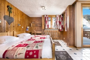 Ski_Famille_Chalet_Nicole_Bedroom