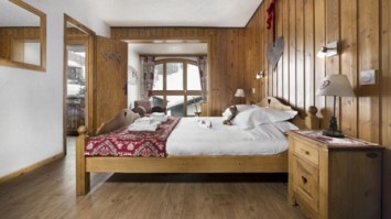 Ski_Famille_Chalet_Nicole_Double_Bedroom