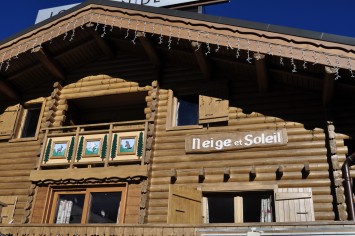 mountain_heaven_chalet_soleil_dining_area_2