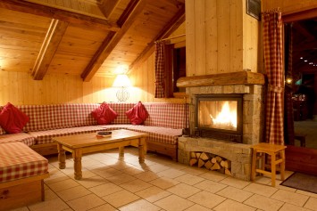 Ski Amis Chalet Titania Living Room