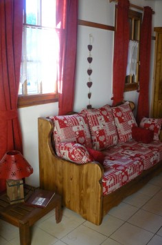 Zenith_Holidays_Chalet_La Clautre_Living_Area2