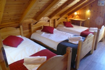 Zenith_Holidays_Chalet_La Clautre_Triple_Bedroom