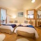Double/twin bedroom with en suite